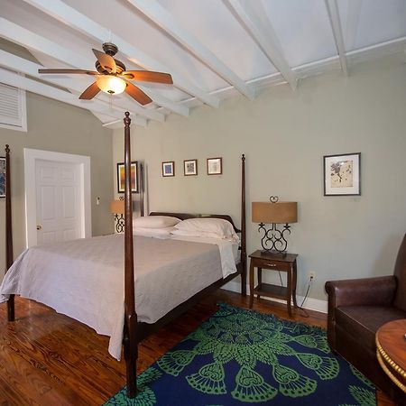 Maison De Macarty Bed and Breakfast New Orleans Exteriör bild