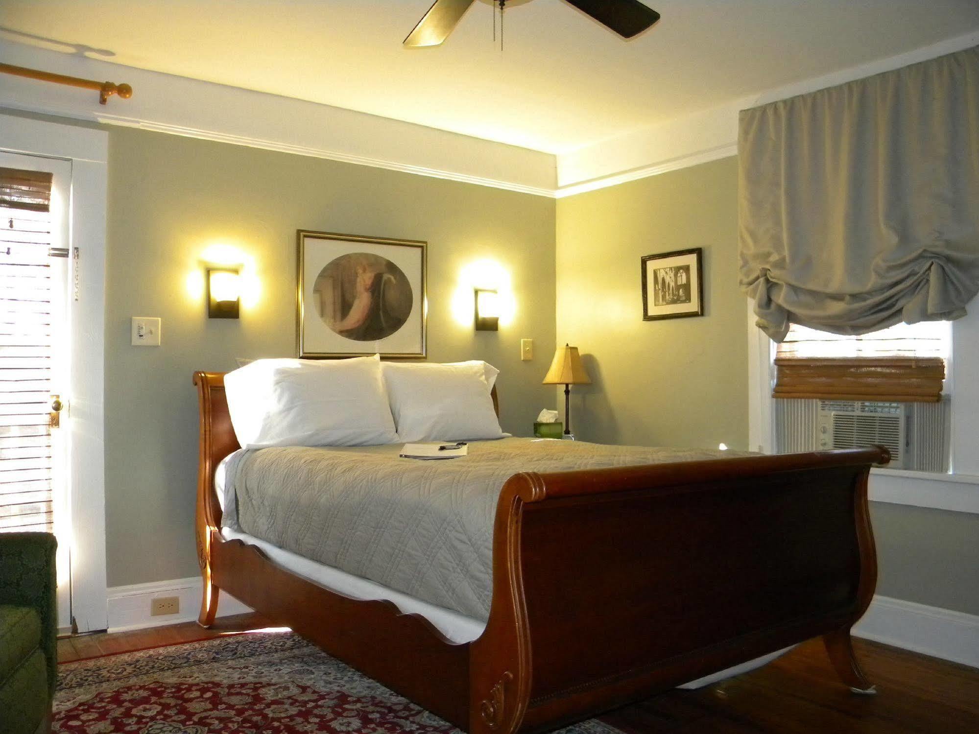 Maison De Macarty Bed and Breakfast New Orleans Exteriör bild
