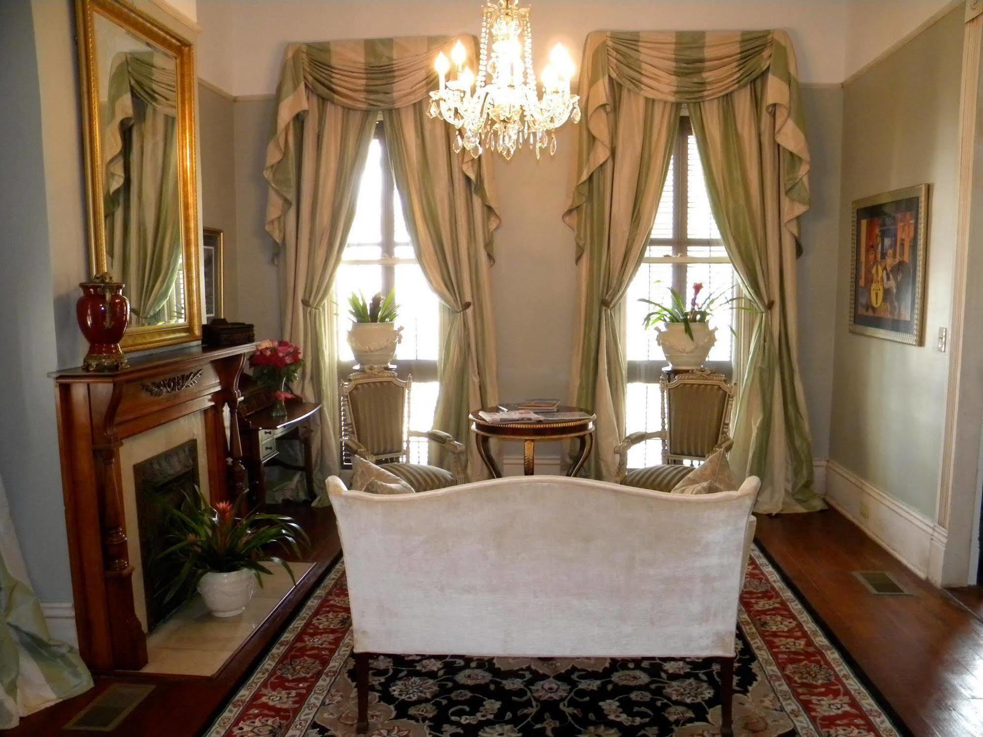 Maison De Macarty Bed and Breakfast New Orleans Exteriör bild